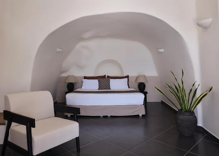 Отель San Antonio - Small Luxury Of The World (adults Only) Имеровигли