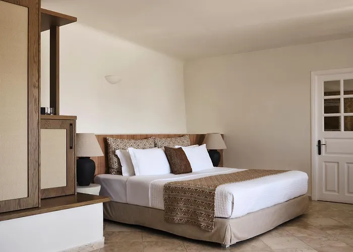 Отель San Antonio - Small Luxury Of The World (adults Only) Имеровигли